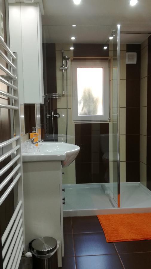 Keri Vendeghaz Apartment Mosonmagyarovar Luaran gambar
